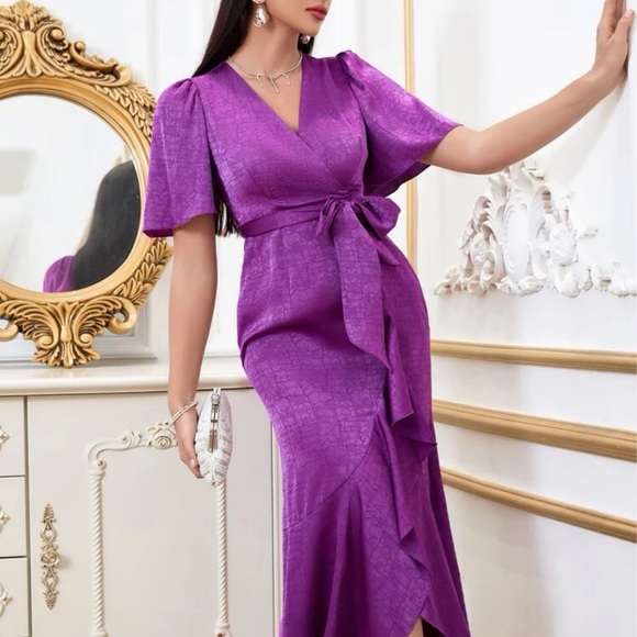 SHEIN MIDI DRESS - Picture 3 of 6